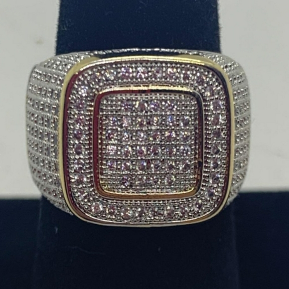 Luxury Style ICED Statement Ring 18k Gold ... - Picture 5 of 14